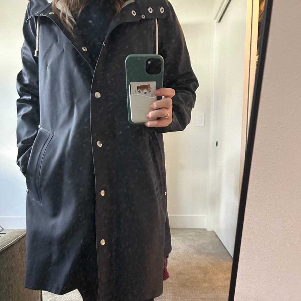Women's Navy Raincoat (Stutterheim Mosebacke, Size XS)